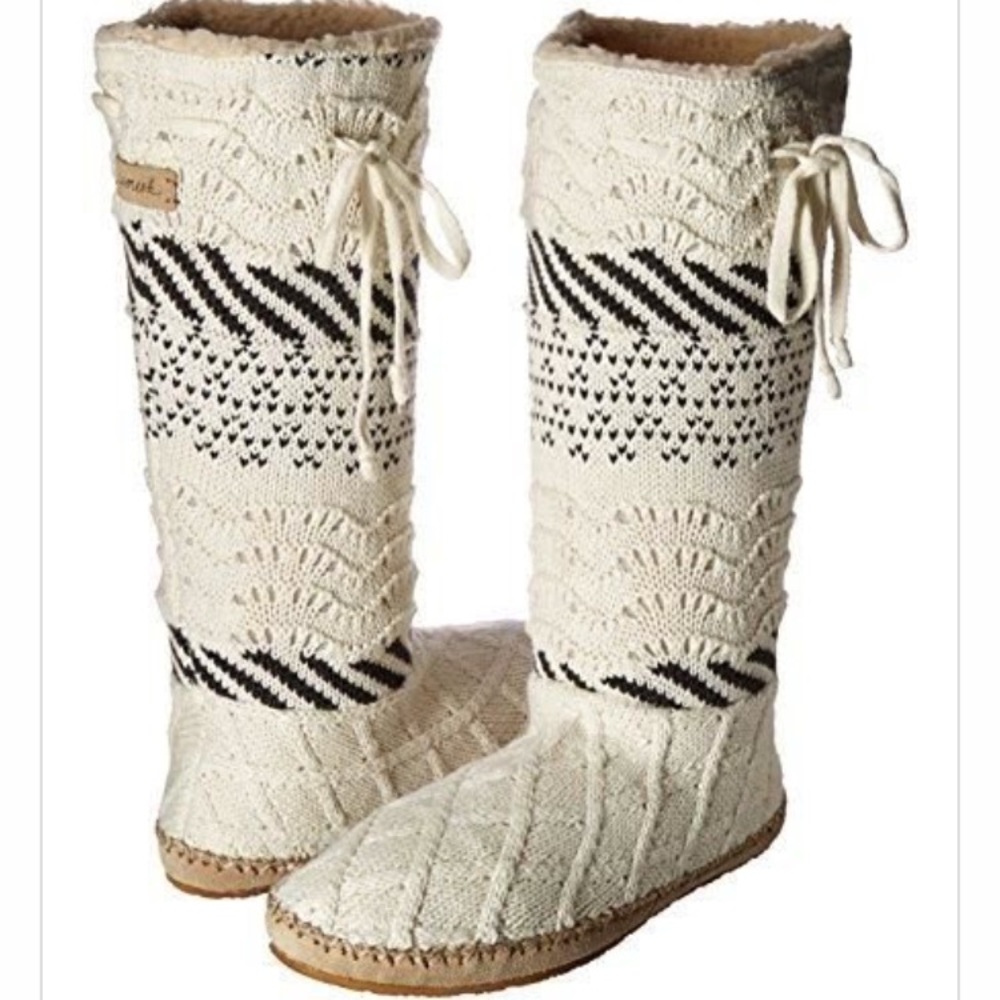 Sanuk Cuddle Up Boots